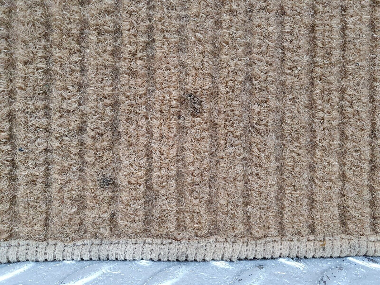 41636 Mercedes-Benz W124 200E Rear Left Floor Carpet Mat Palomino