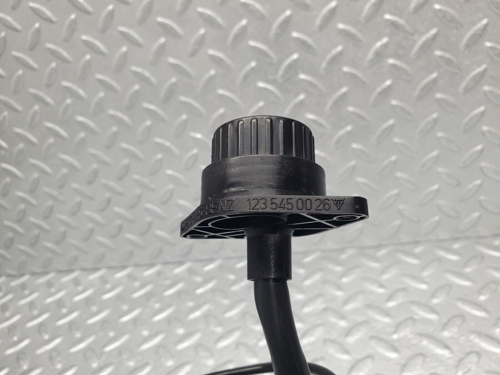 46397 Mercedes-Benz C123 280CE Coupe Diagnostic Connector 1235450026 1235450003