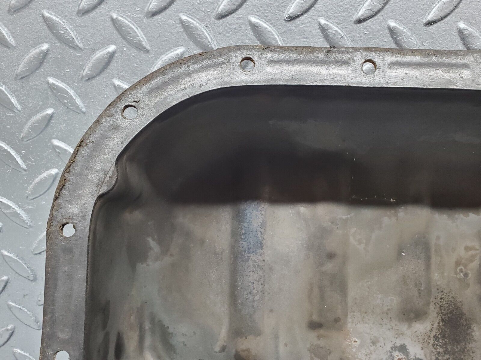 44550 Mercedes-Benz W123 280E Oil Pan Oil Sump