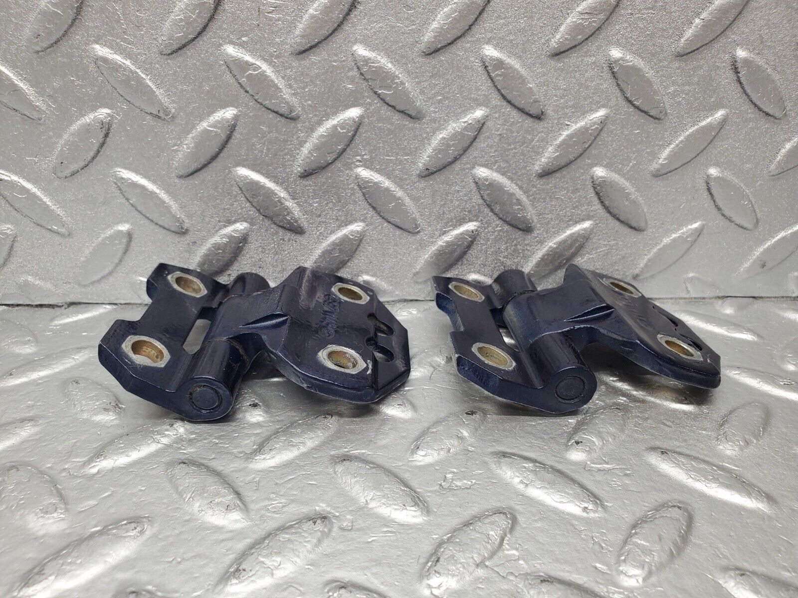 46993 Mercedes-Benz R129 320SL Coupe Door Hinge Left Side