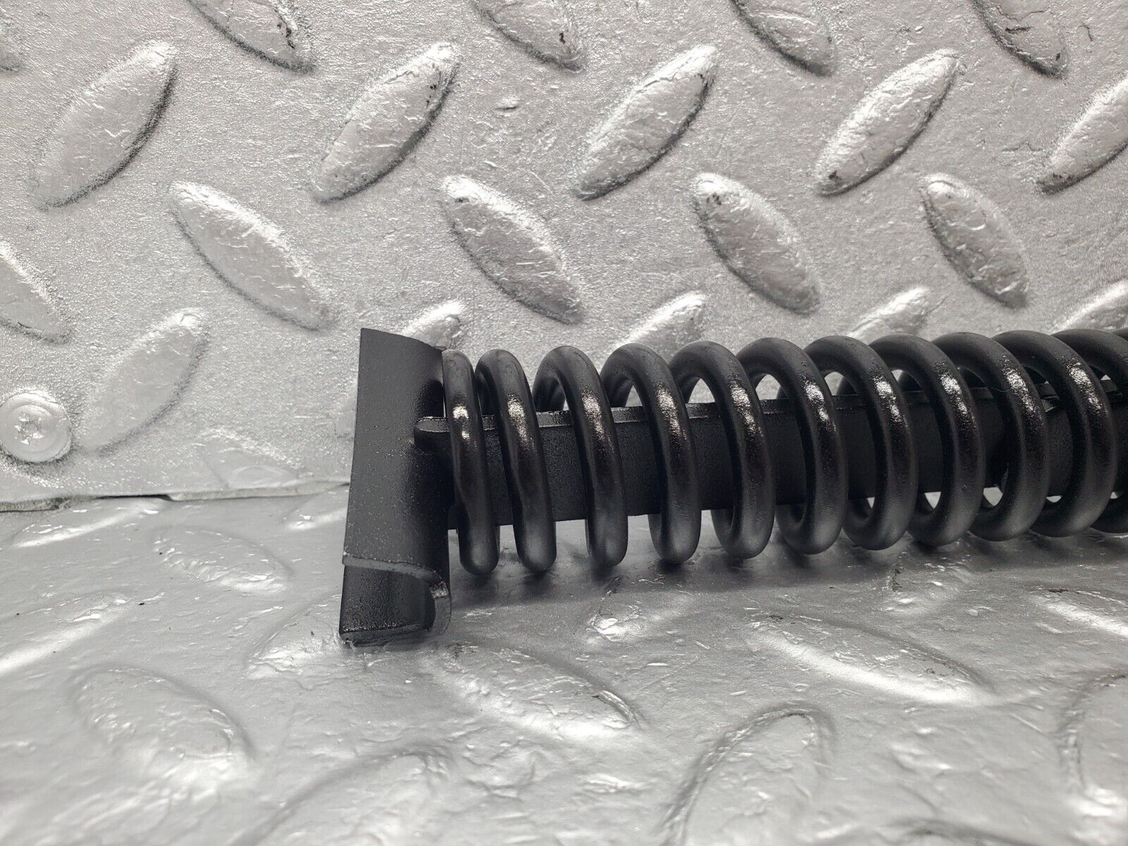 46131 Mercedes-Benz W105 PONTON Trunk Lid Hinge Spring