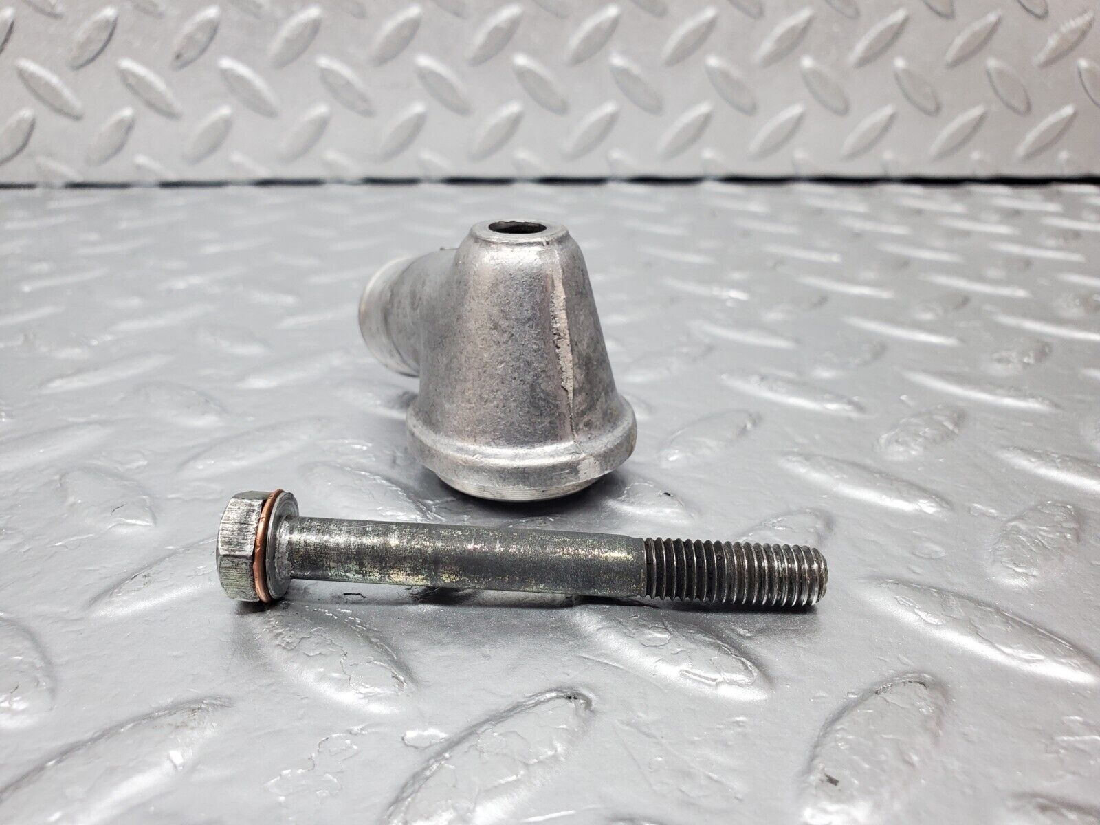 45346 Mercedes-Benz 280E M110.983 Engine Oil Return Pipe 1101870226