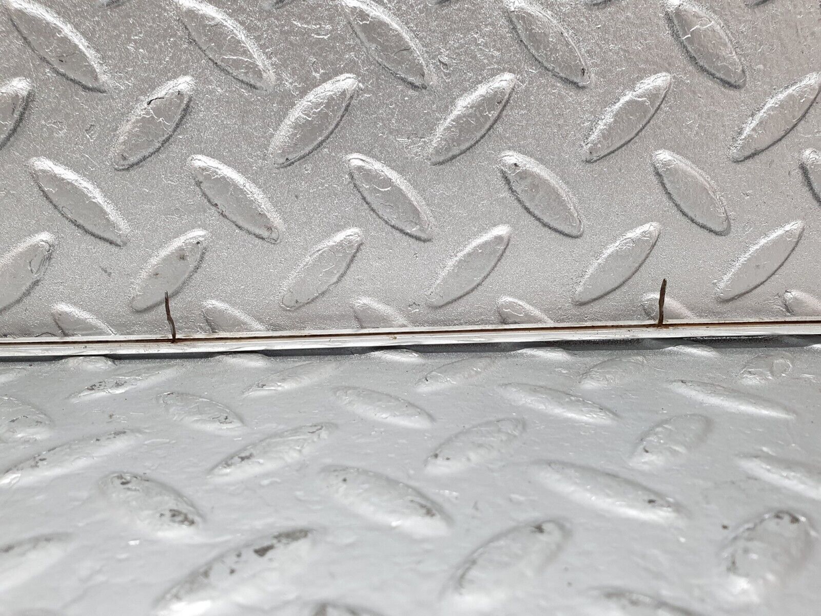 43473 Mercedes-Benz W108 280SE Right Door Card Chrome Trim