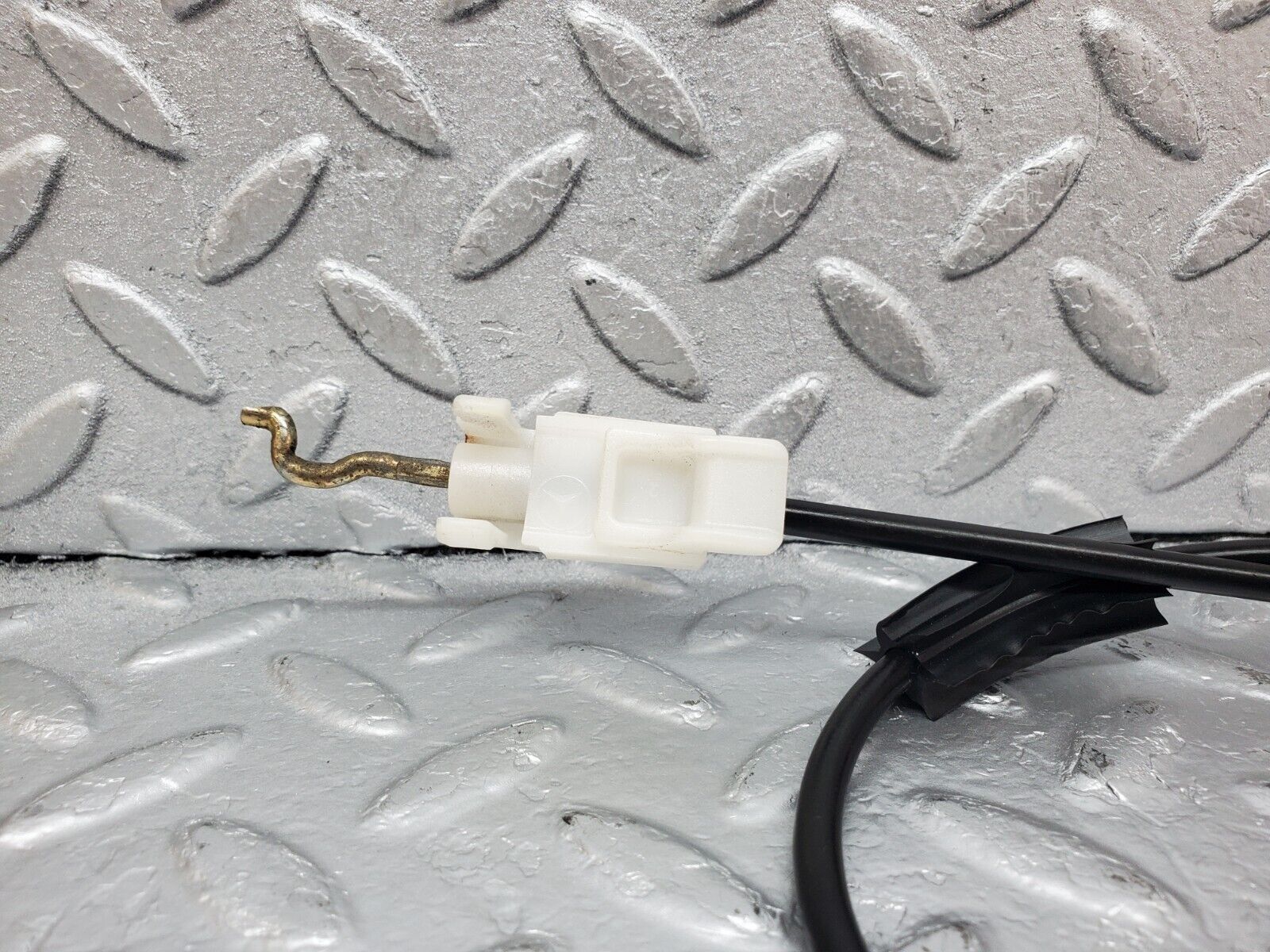 45140 Mercedes-Benz R129 300SL Coupe Door Lock Cable