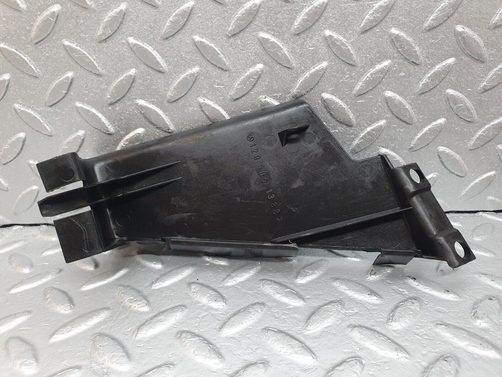 42353 Mercedes-Benz R129 320SL Coupe Radiator Fan Shroud Cover 1295051388 1295051788