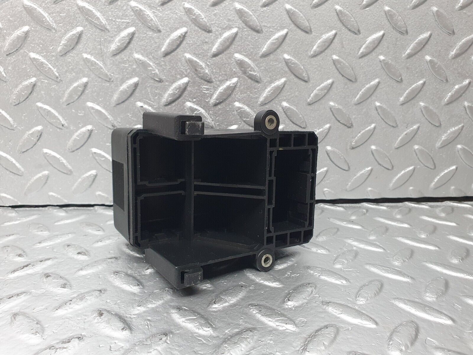 42771 Mercedes-Benz W201 190 2.0L Relay Box Cover 2015451040 2015450103