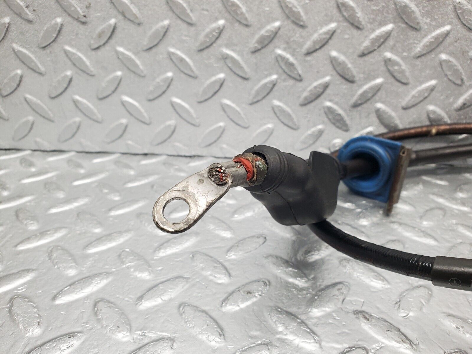 46730 Mercedes-Benz C123 280CE Coupe Battery Wire Cable 1235403130