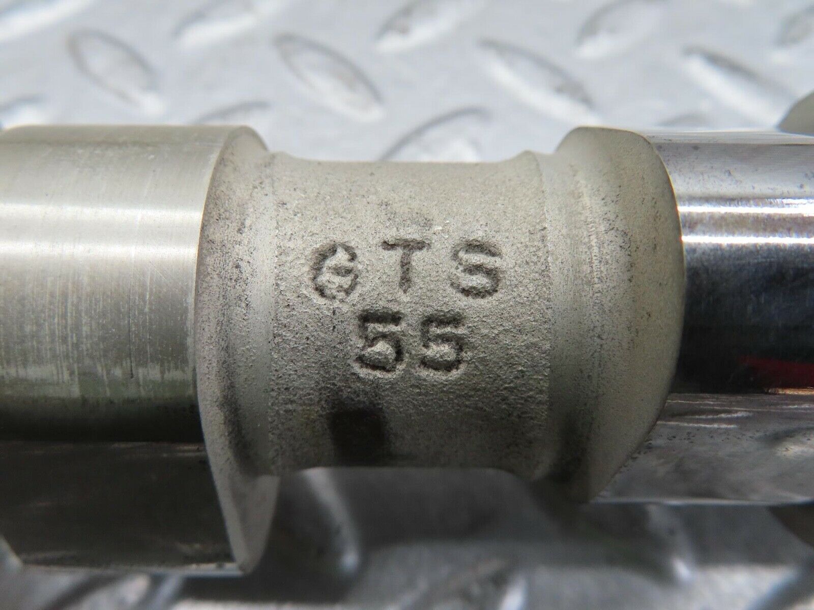 13725 Mercedes-Benz R107 450SL Camshaft Left Side 4801