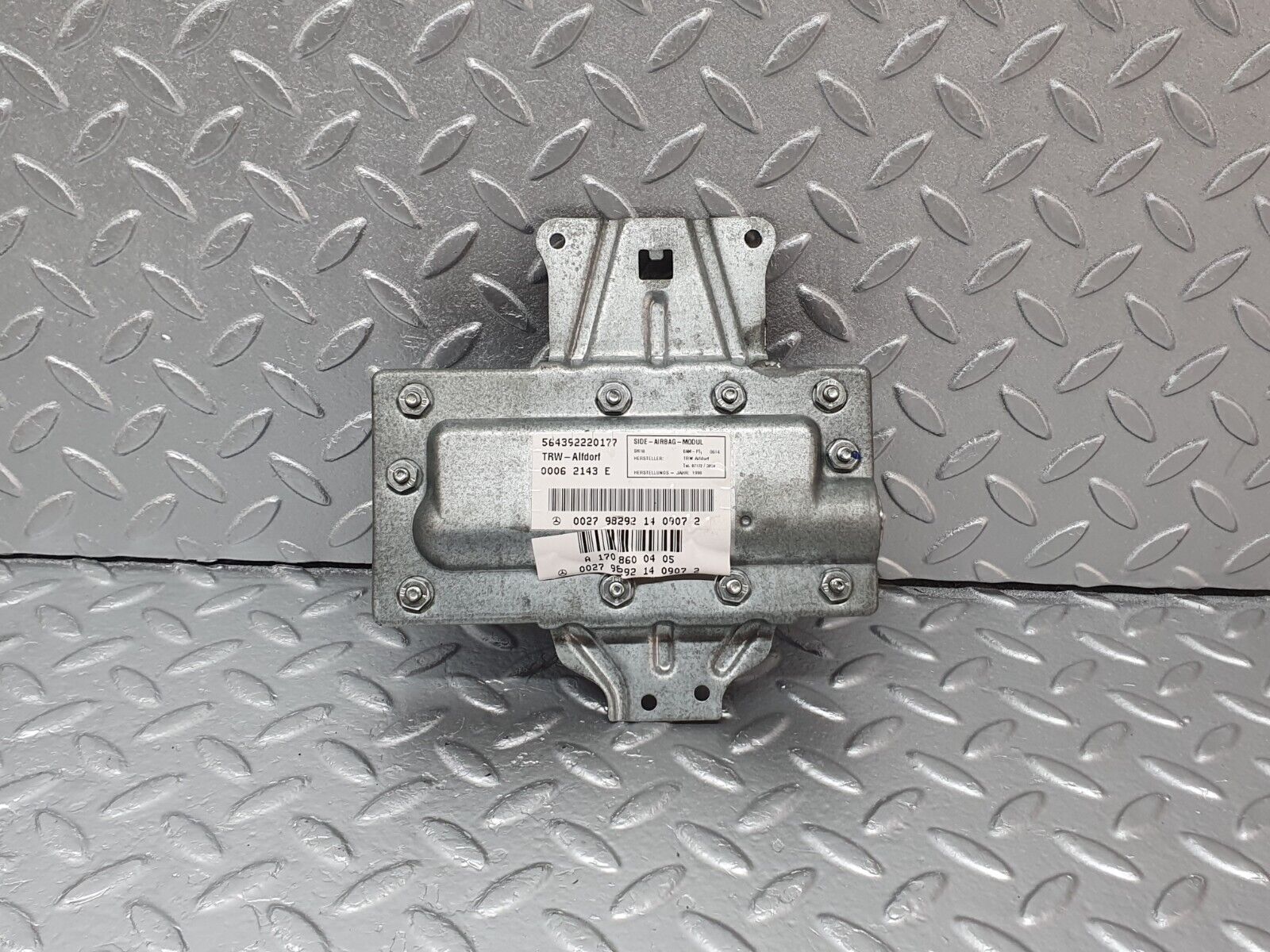 41752 Mercedes-Benz W202 C200 Right Side Airbag Module 002798292 1708600405