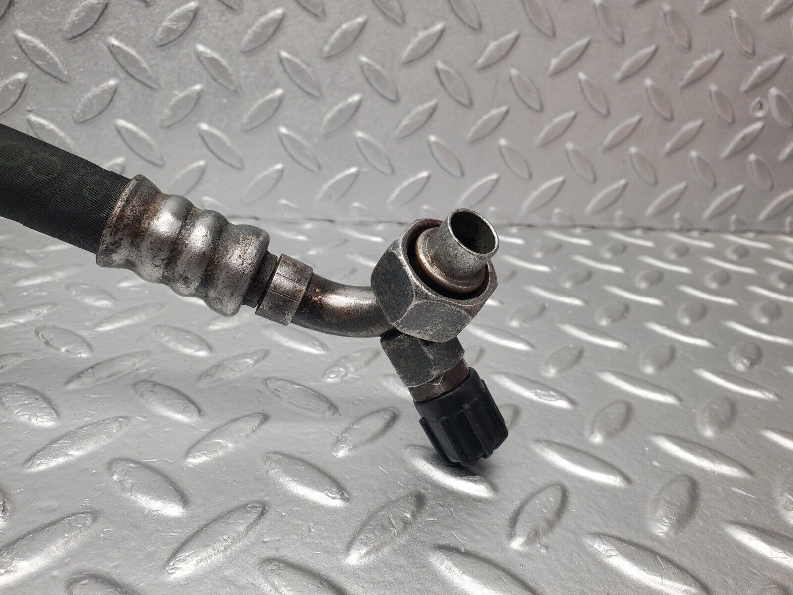 46230 Mercedes-Benz W124 280E Air Conditioning Hose Pipe With Dryer