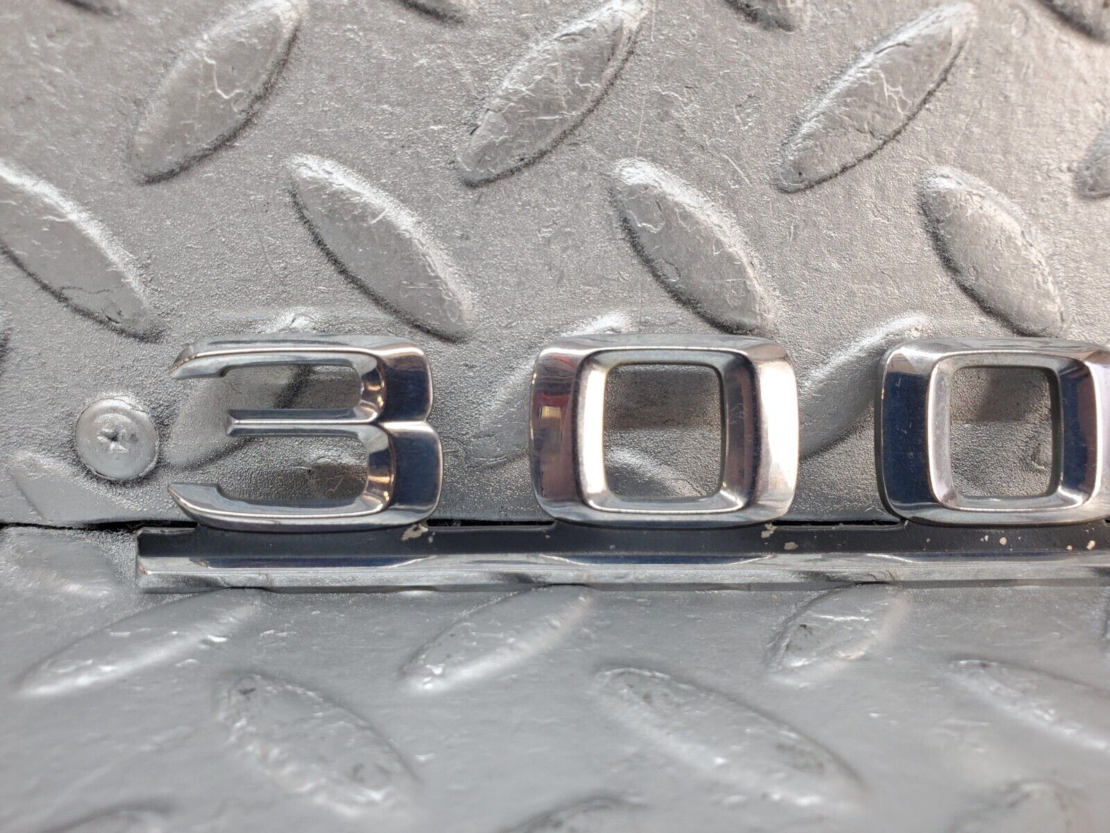 45229 Mercedes-Benz R129 300SL Coupe Trunk Badge Emblem