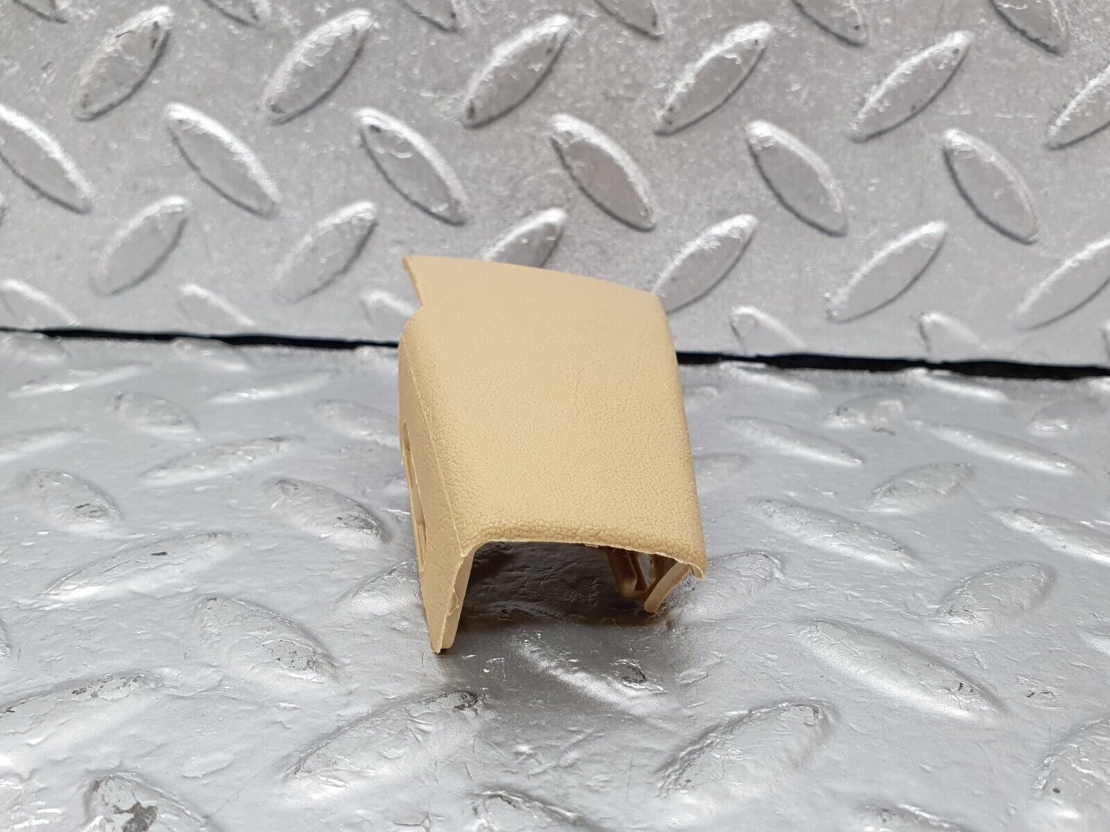 44158 Mercedes-Benz C123 230CE Coupe Front Right Seat Cover Trim Beige 1239193820