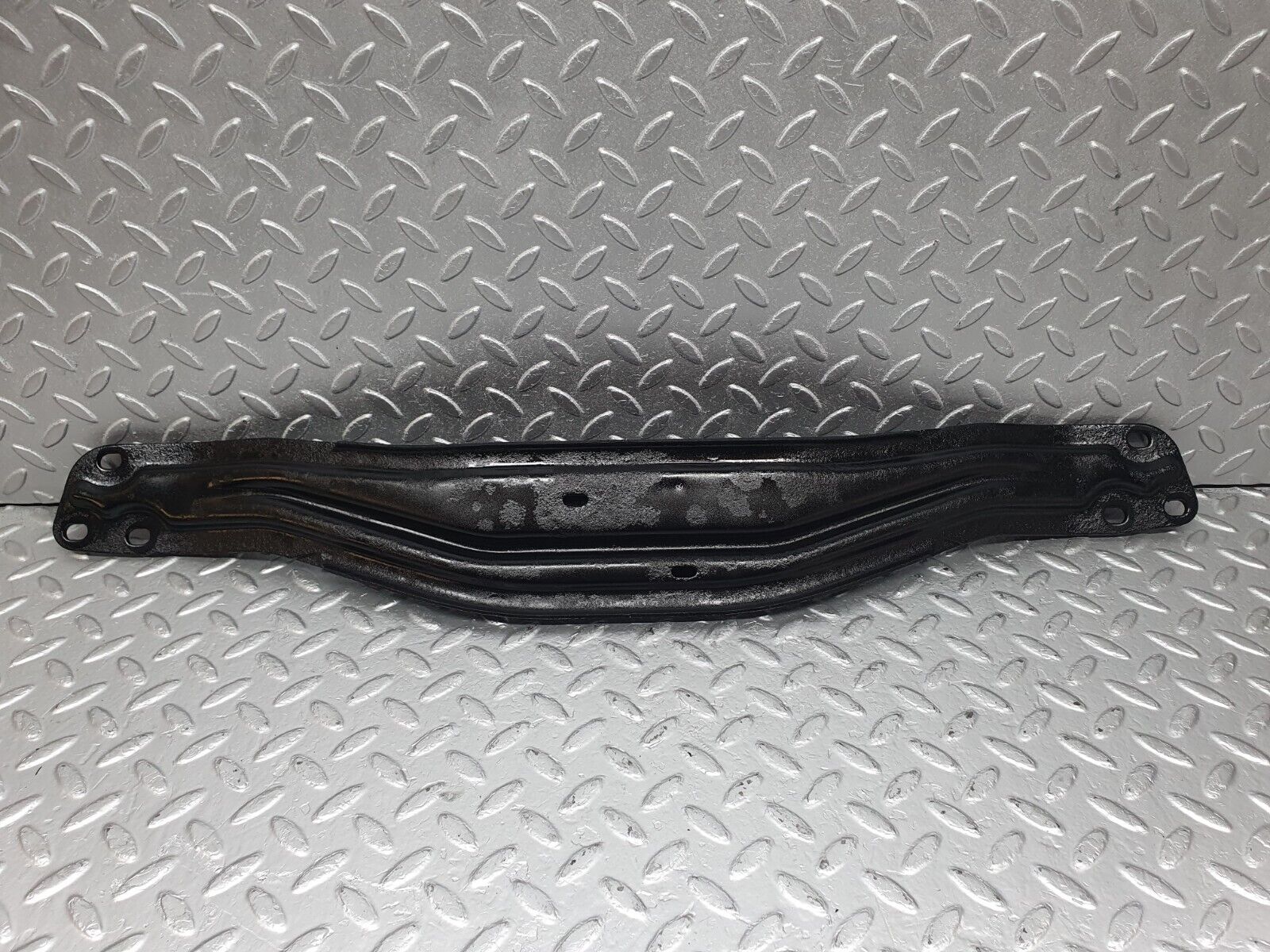 43511 Mercedes-Benz C126 380SEC Coupe Gearbox Mount Bracket