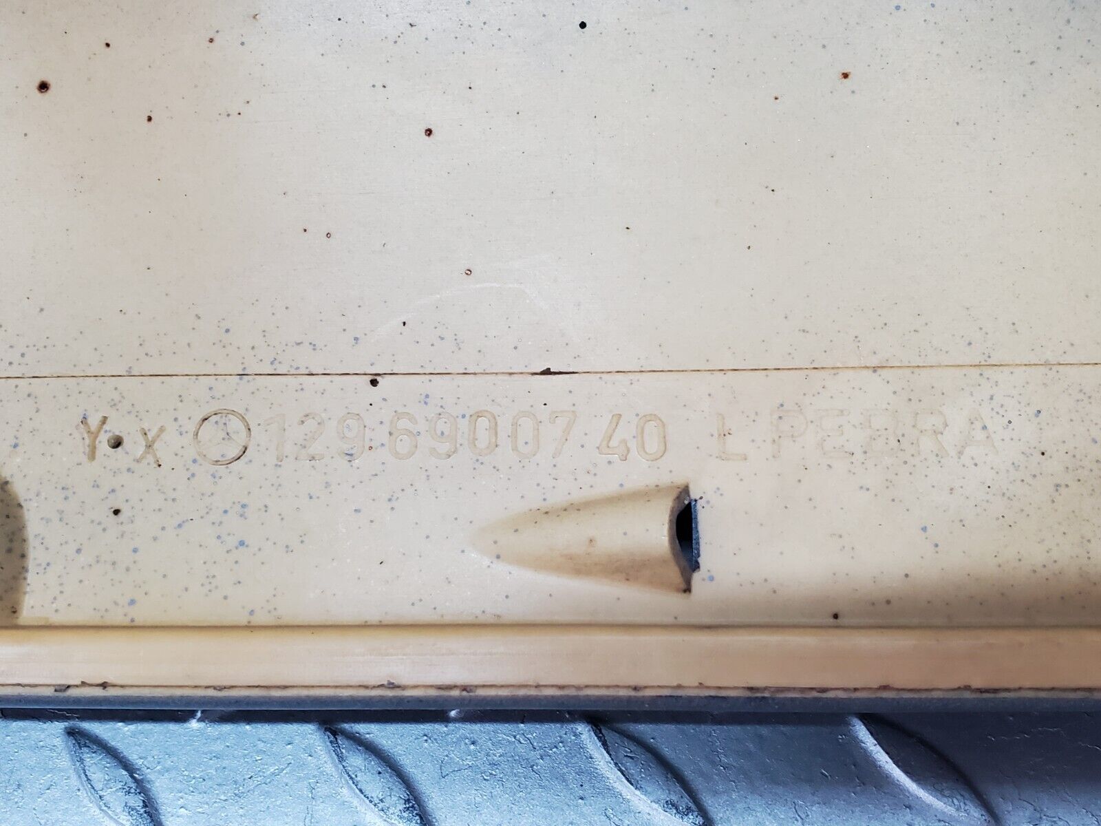 45251 Mercedes-Benz R129 300SL Coupe Side Skirt Left Side 1296900740