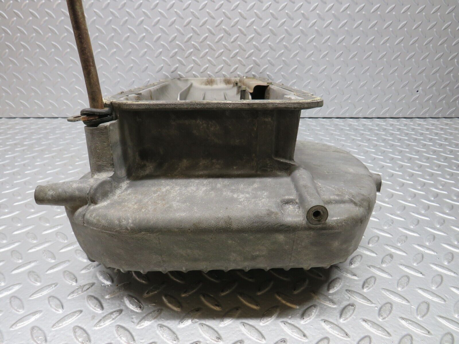 39318 Mercedes-Benz R107 500SL Oil Pan Oil Sump 1160105513