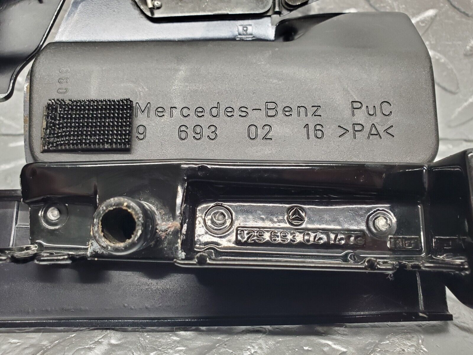 46874 Mercedes-Benz R129 320SL Coupe Roof Flap Cover Trim Right 1296930216 1296930414