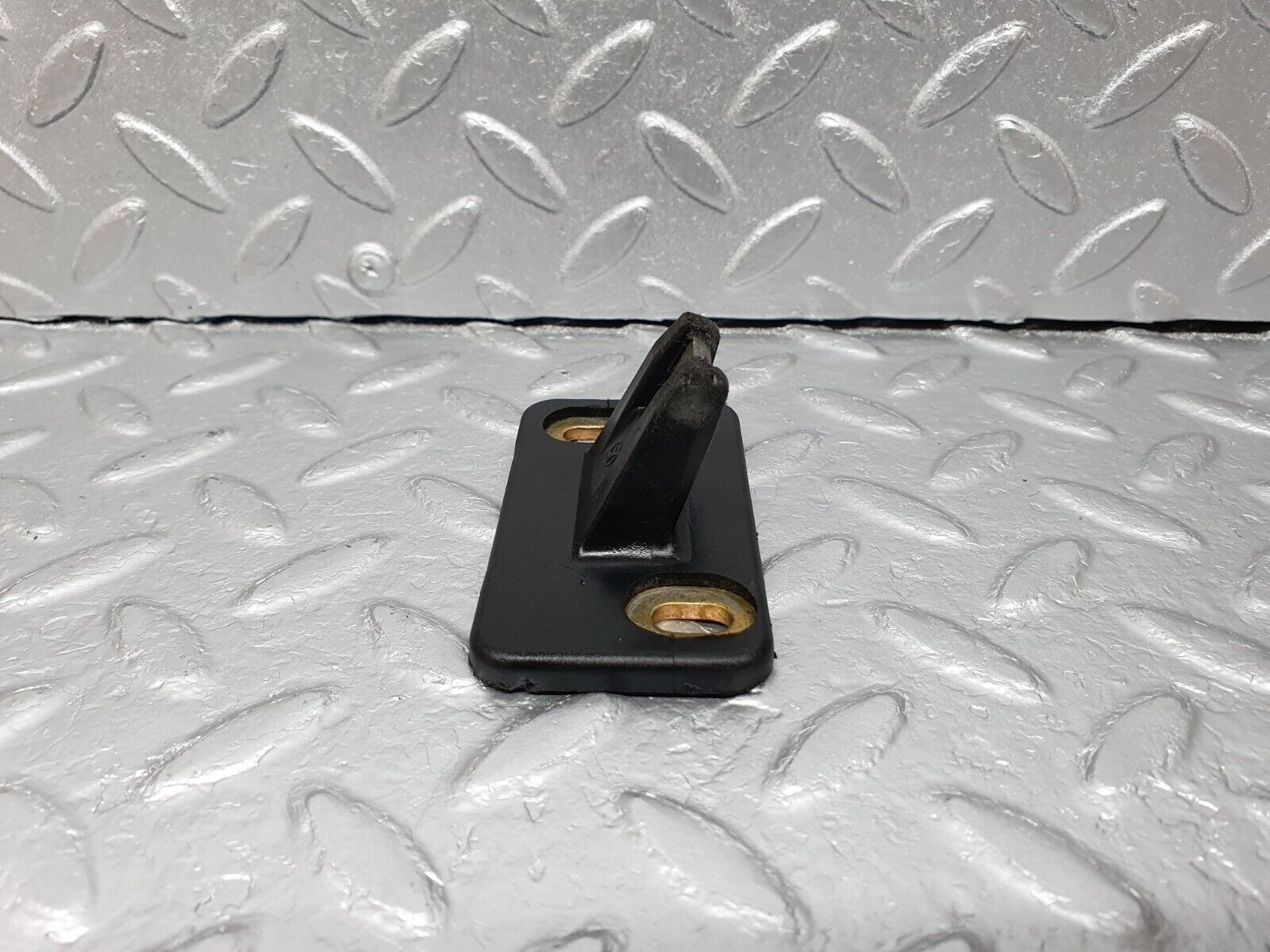 41674 Mercedes-Benz W124 200E Trunk Lock Latch