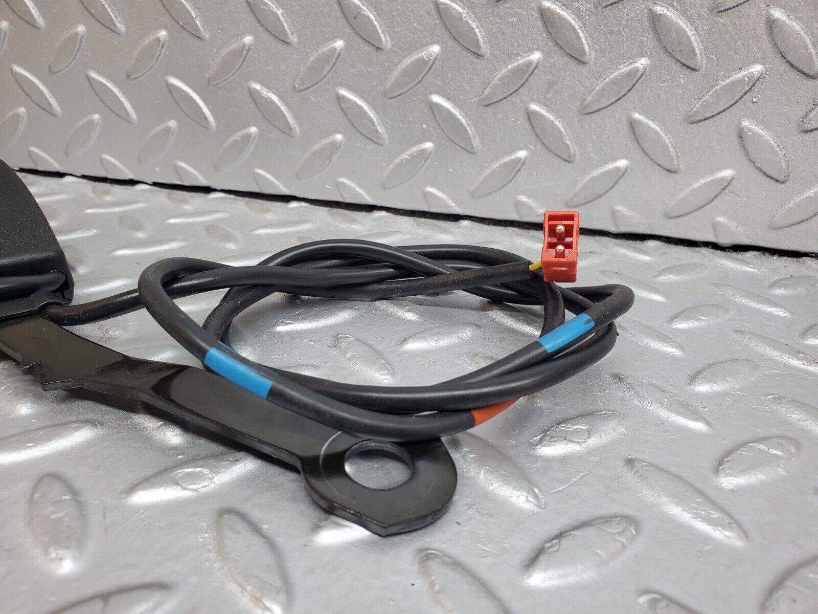 44837 Mercedes-Benz W124 220E Front Right Seat Belt With Buckle 1248600686