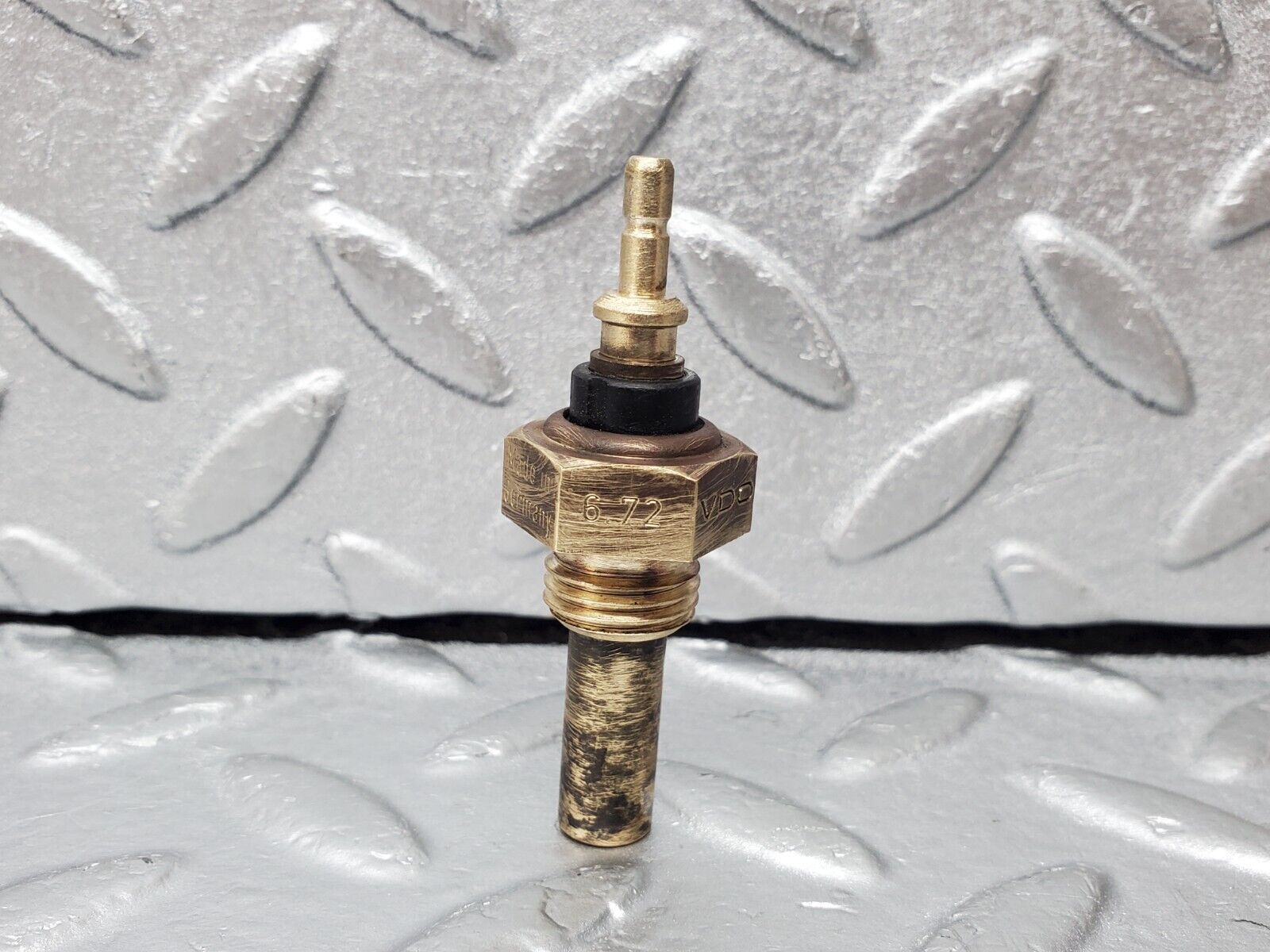 45471 Mercedes-Benz 280E M110.988 Coolant Temperature Sensor VDO