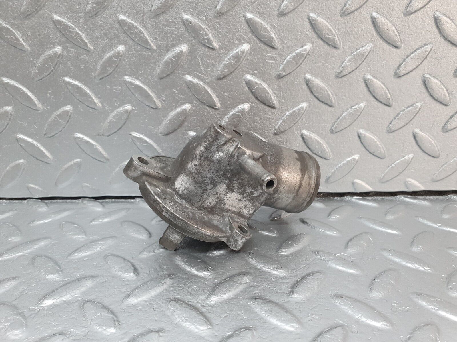 41879 Mercedes-Benz W202 C200 Thermostat Housing Pipe Hose Flange 1112030875