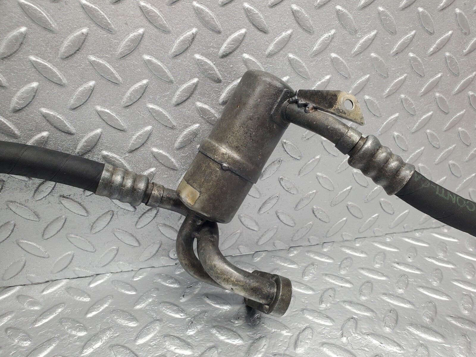 46230 Mercedes-Benz W124 280E Air Conditioning Hose Pipe With Dryer