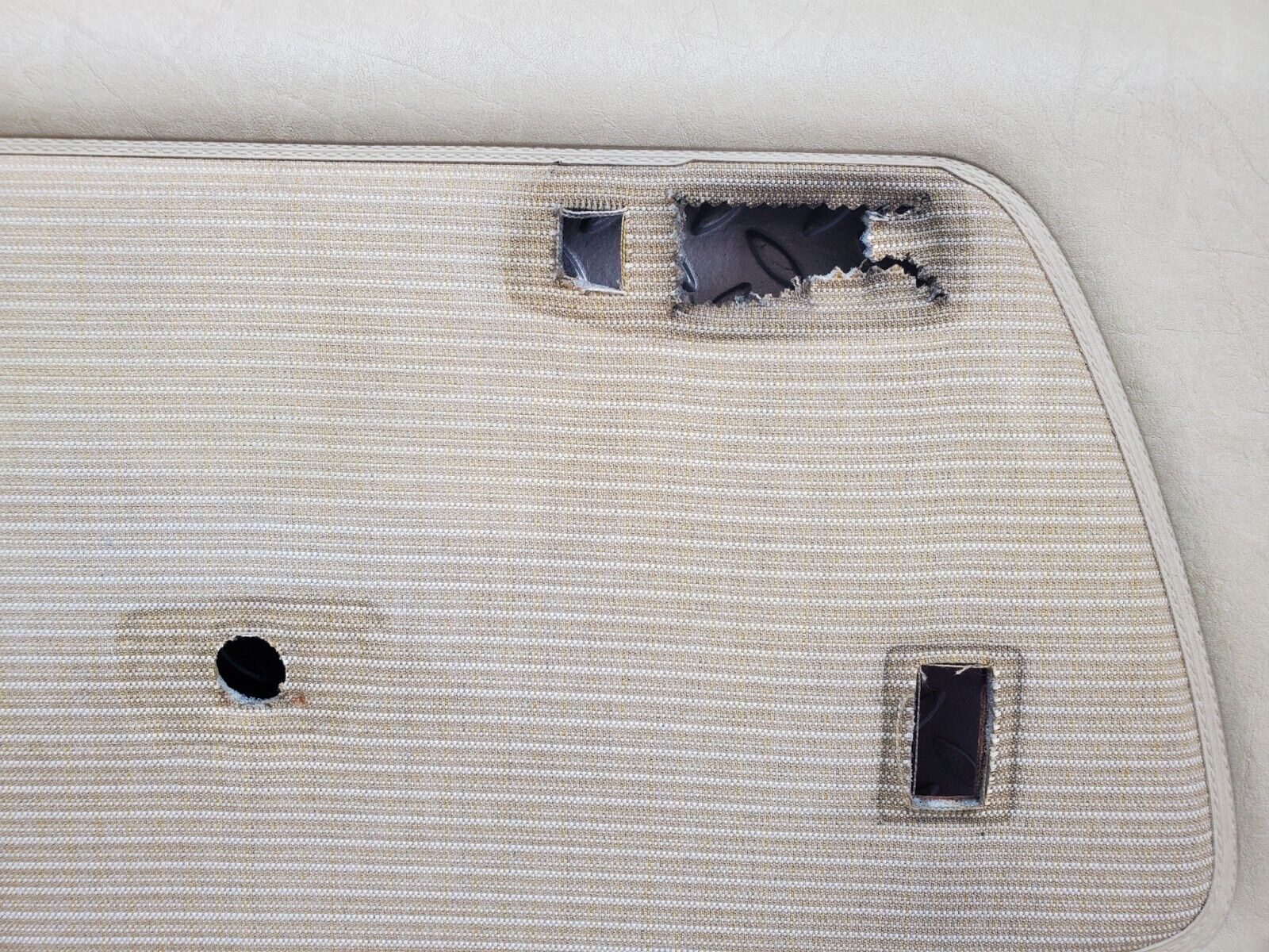 44380 Mercedes-Benz W123 280E Rear Left Door Card Beige