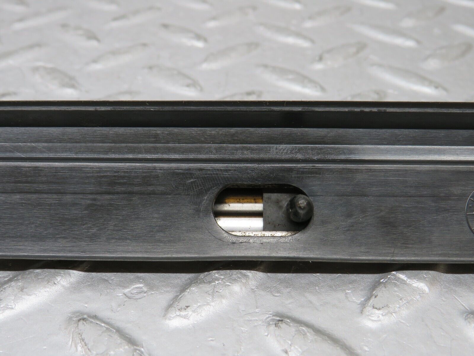 35488 Mercedes-Benz R107 280SL Front Right Fender Centre Moulding Trim