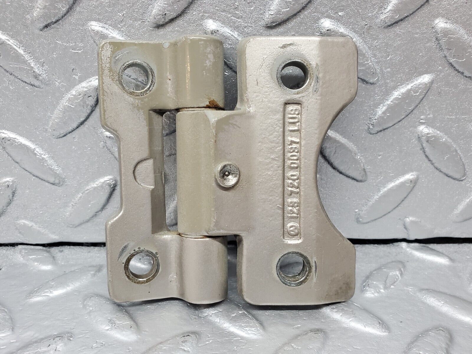 45551 Mercedes-Benz W126 420SE Door Hinge Pair Right Side 1237200037