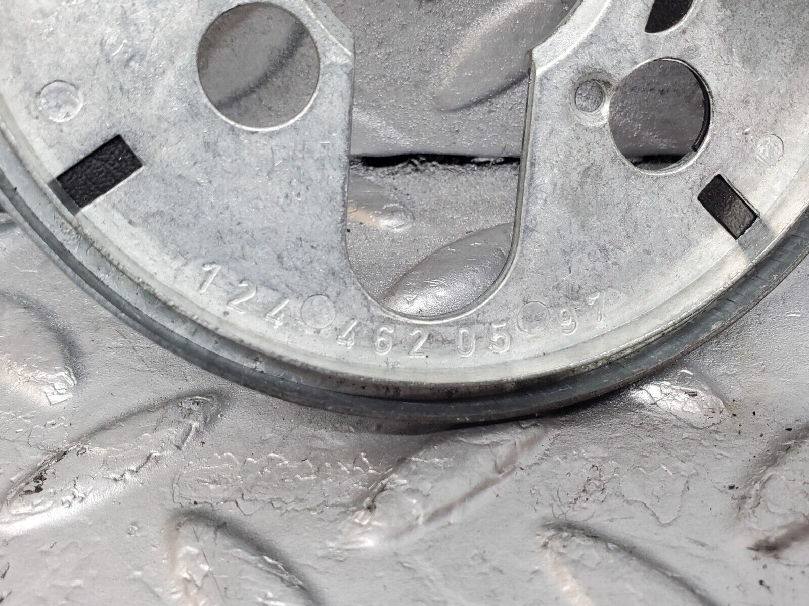 44797 Mercedes-Benz W124 220E Steering Wheel Contact Plate 0125455728 1244620597