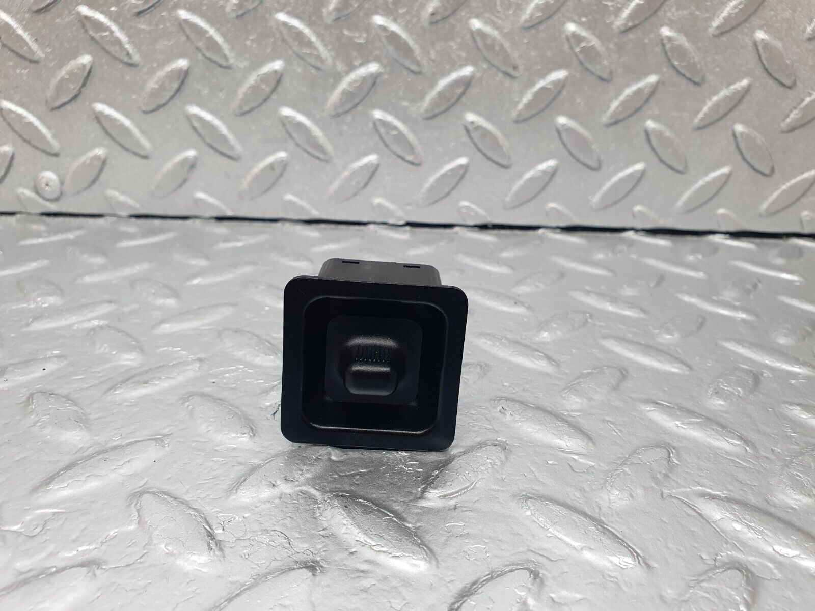 43546 Mercedes-Benz C126 380SEC Coupe Electric Mirror Adjust Switch 1268200810