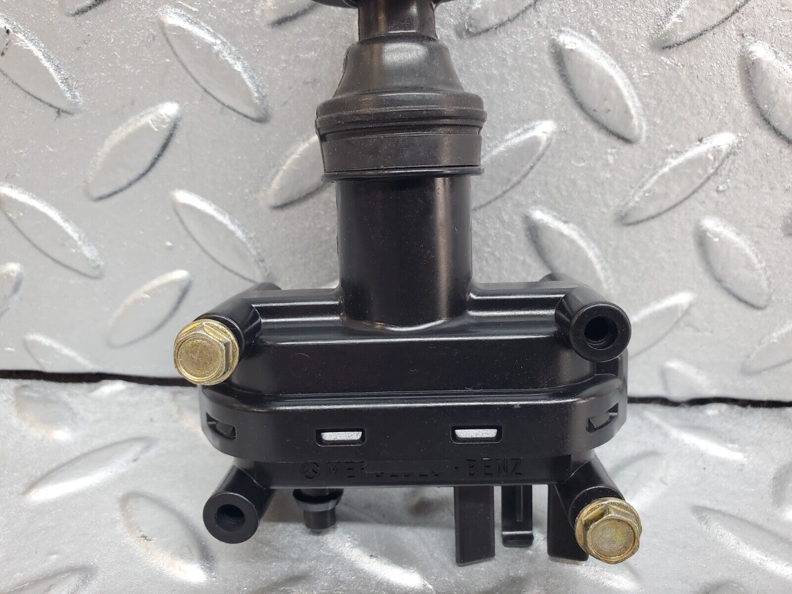 44757 Mercedes-Benz W124 220E Door Lock Vacuum Actuator Rear Left