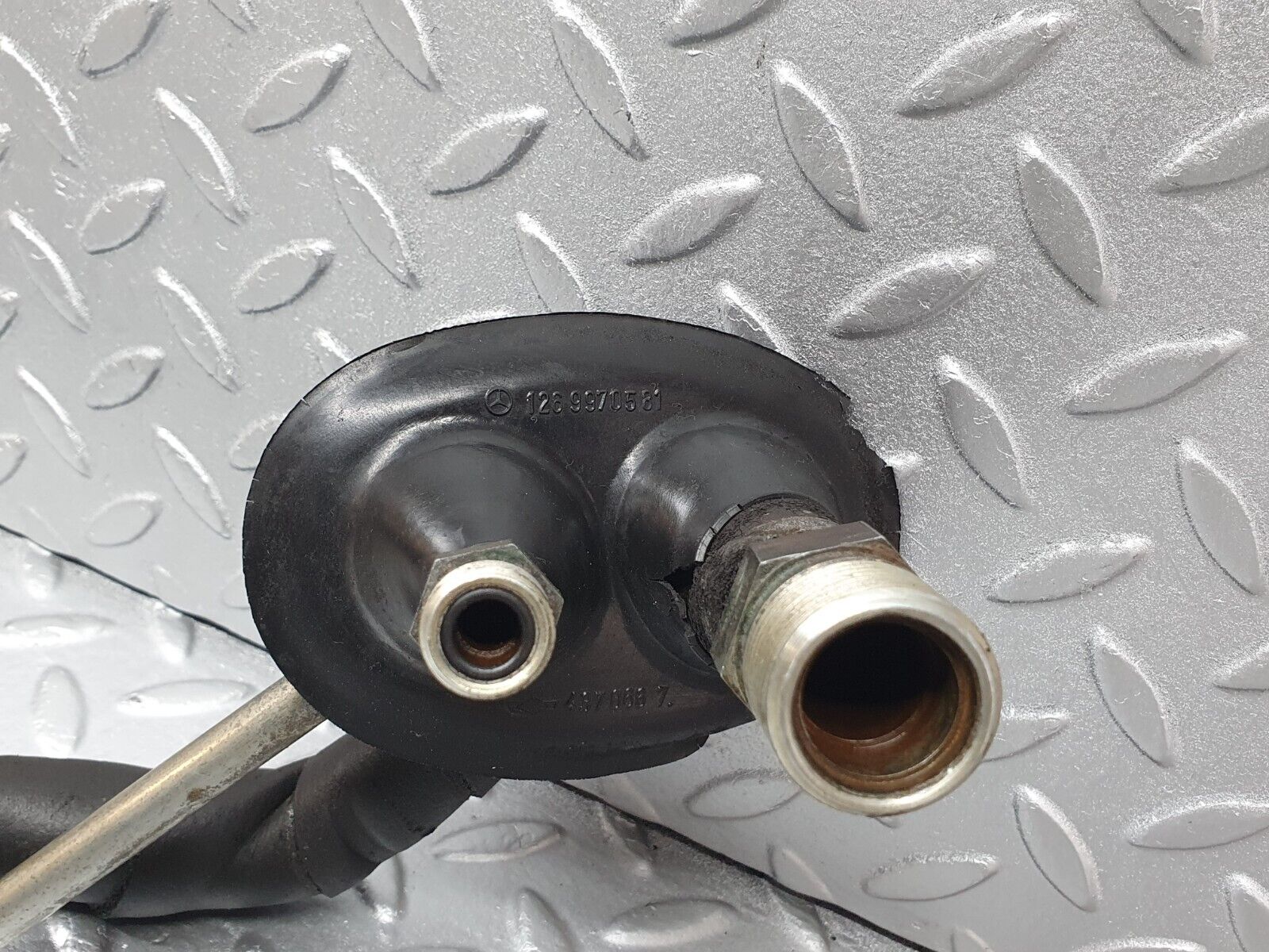 43807 Mercedes-Benz C126 380SEC Coupe Air Condition Hose Pipe 1268301415 1268301515 1269970581