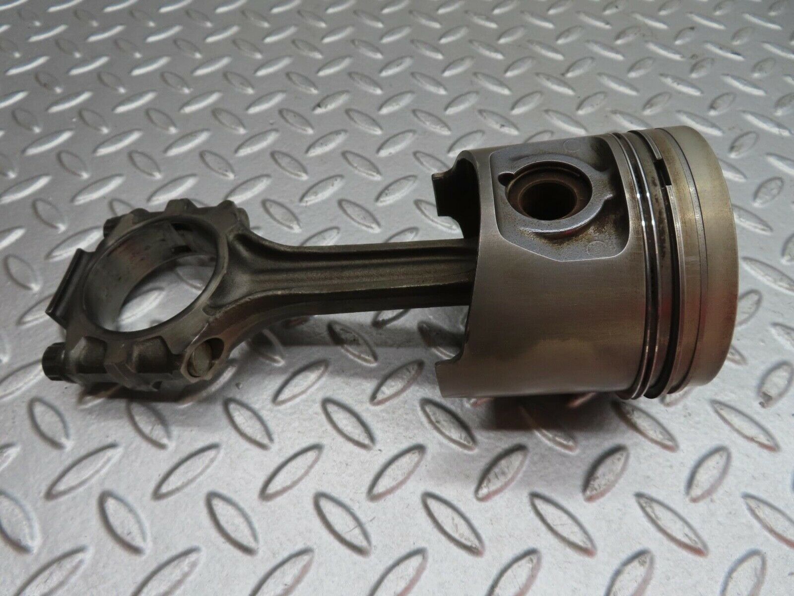 13801 Mercedes-Benz R107 450SL Piston With Connecting Rod 92mm