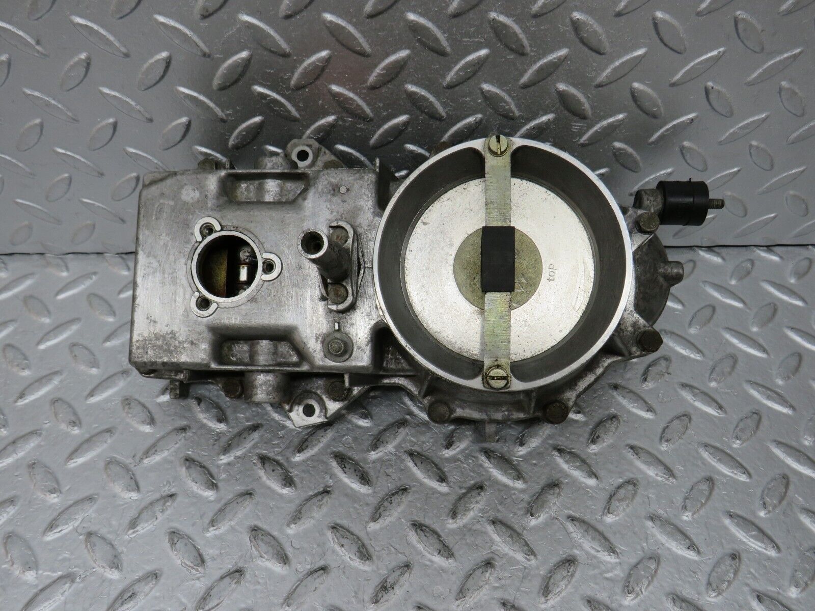 35507 Mercedes-Benz R107 280SL Air Flow Mass Meter Sensor Bosch 1101410790