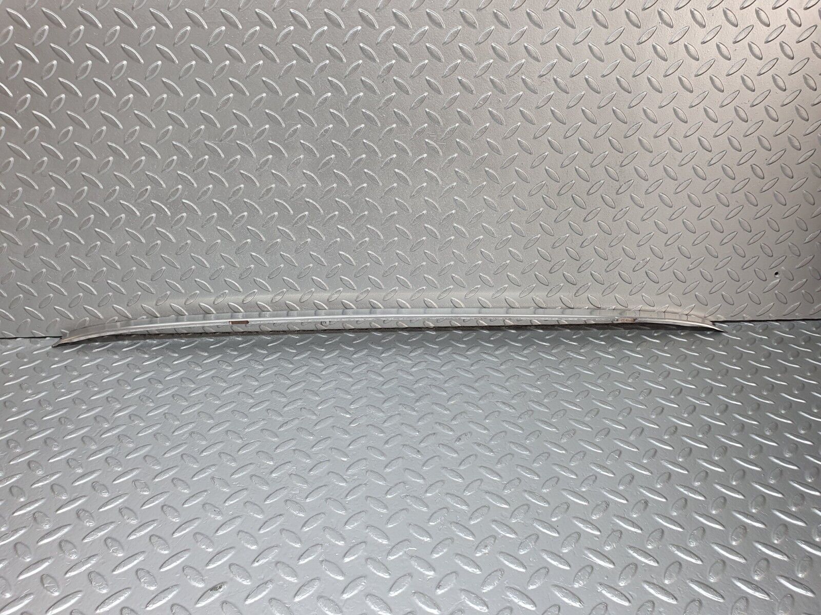 43047 Mercedes-Benz R107 Hardtop Roof Chrome Left Side