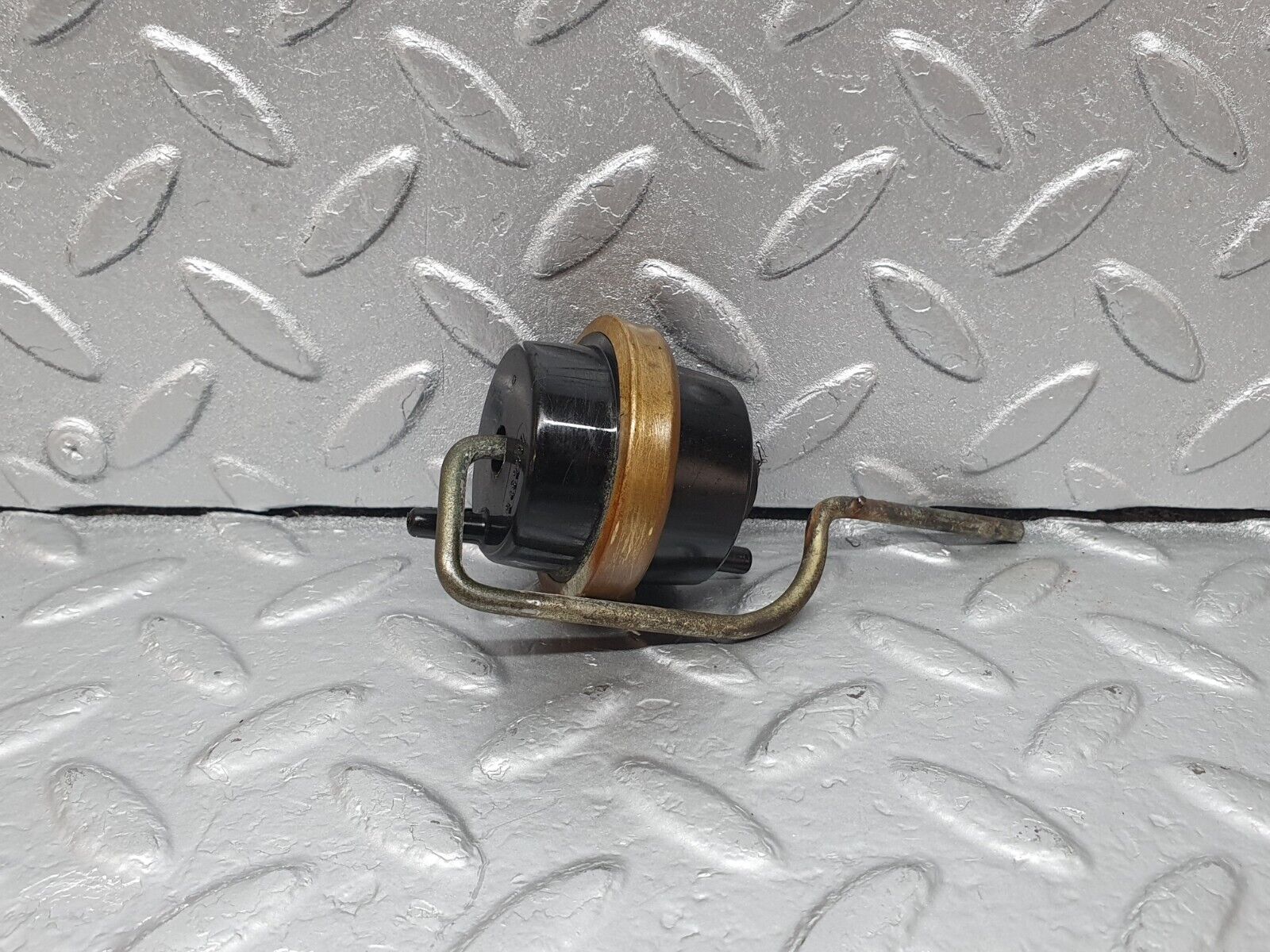 43126 Mercedes-Benz W108 280SE Fuel Tank Flap Cap Vacuum Actuator