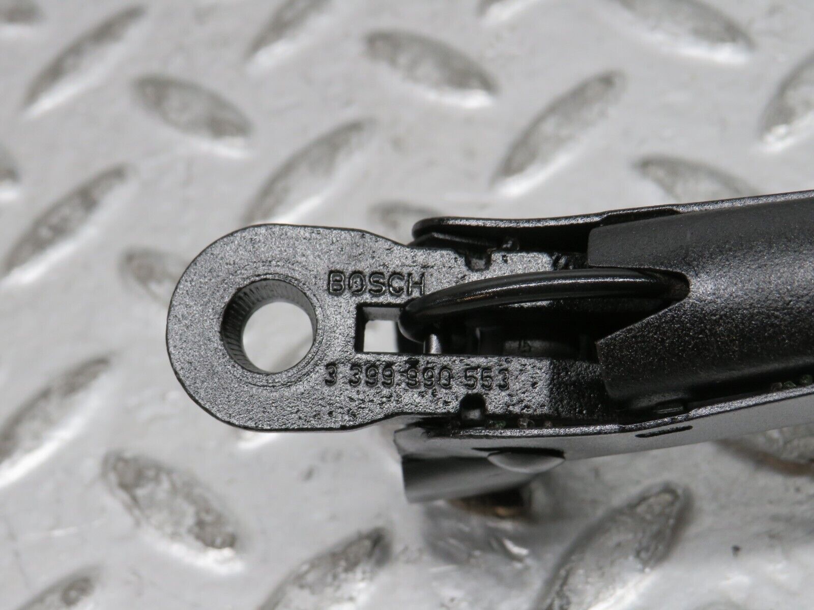 28768 Mercedes-Benz W123 230E Wiper Arm Bosch Right Side 3399990553