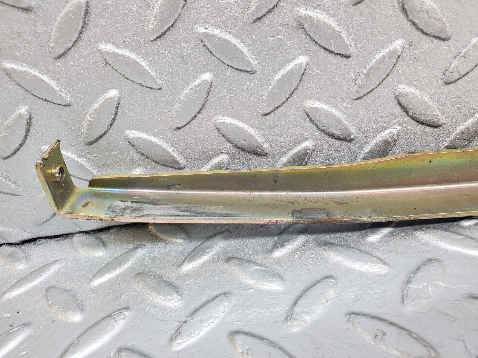 45243 Mercedes-Benz R129 300SL Coupe Right Door Rear Window Channel