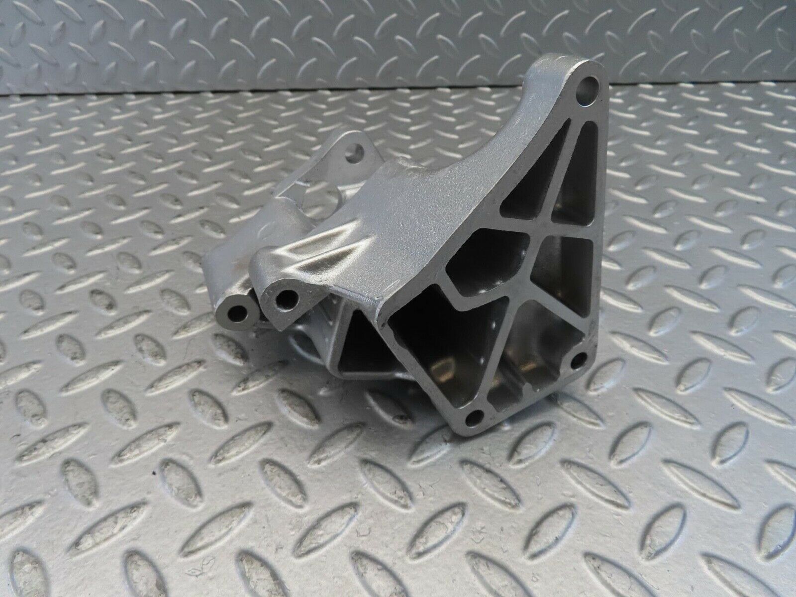 11028 Mercedes-Benz R107 W116 Alternator Generator Bracket 1161551135