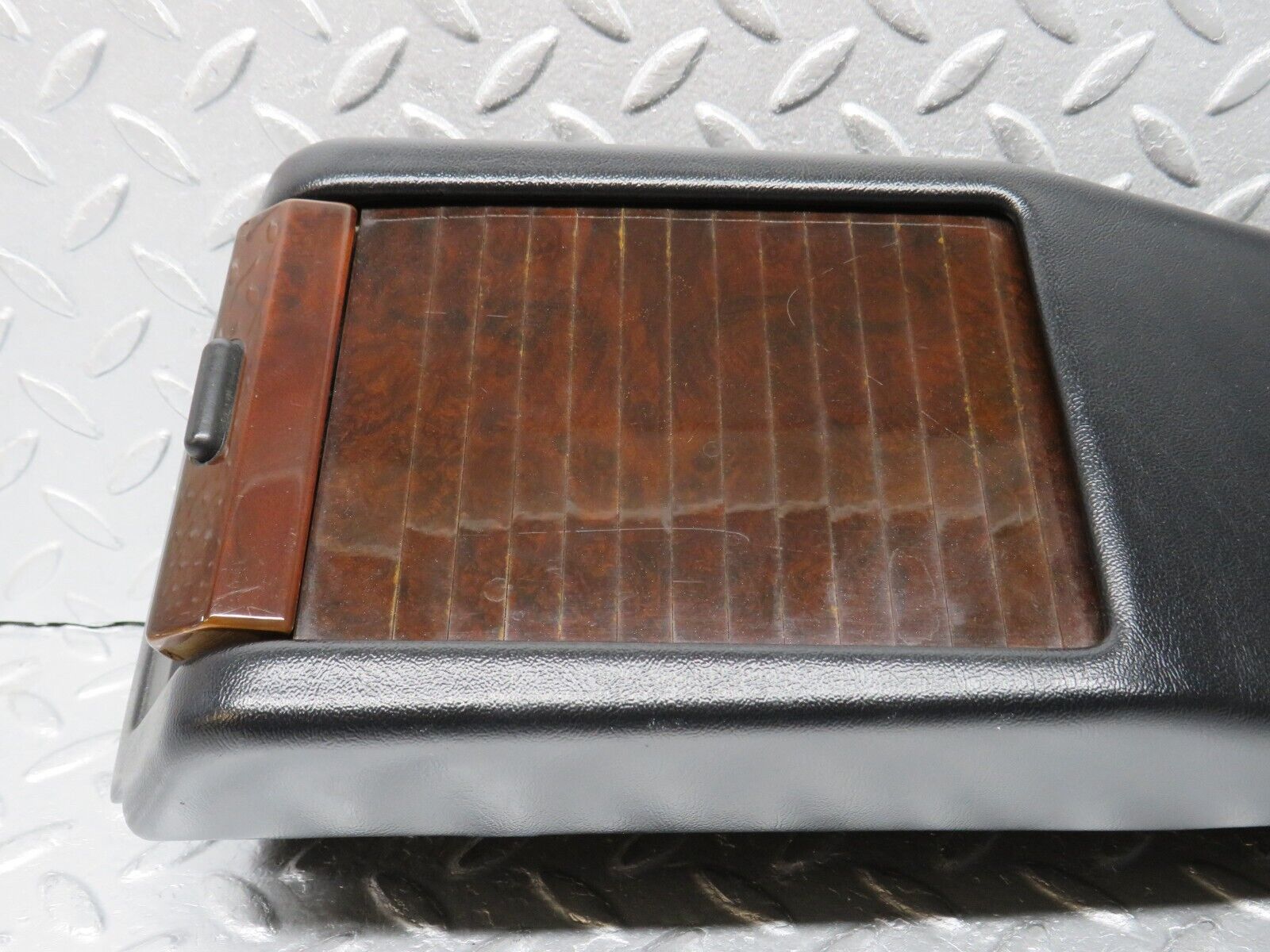 38039 Mercedes-Benz A124 320E Cabriolet Centre Console Storage Box With Key 1246800852