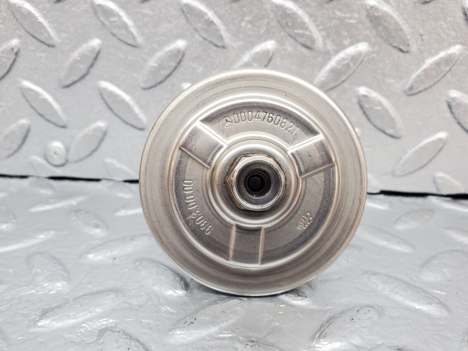 44287 Mercedes-Benz W123 280E Fuel Pressure Regulator 0004760621