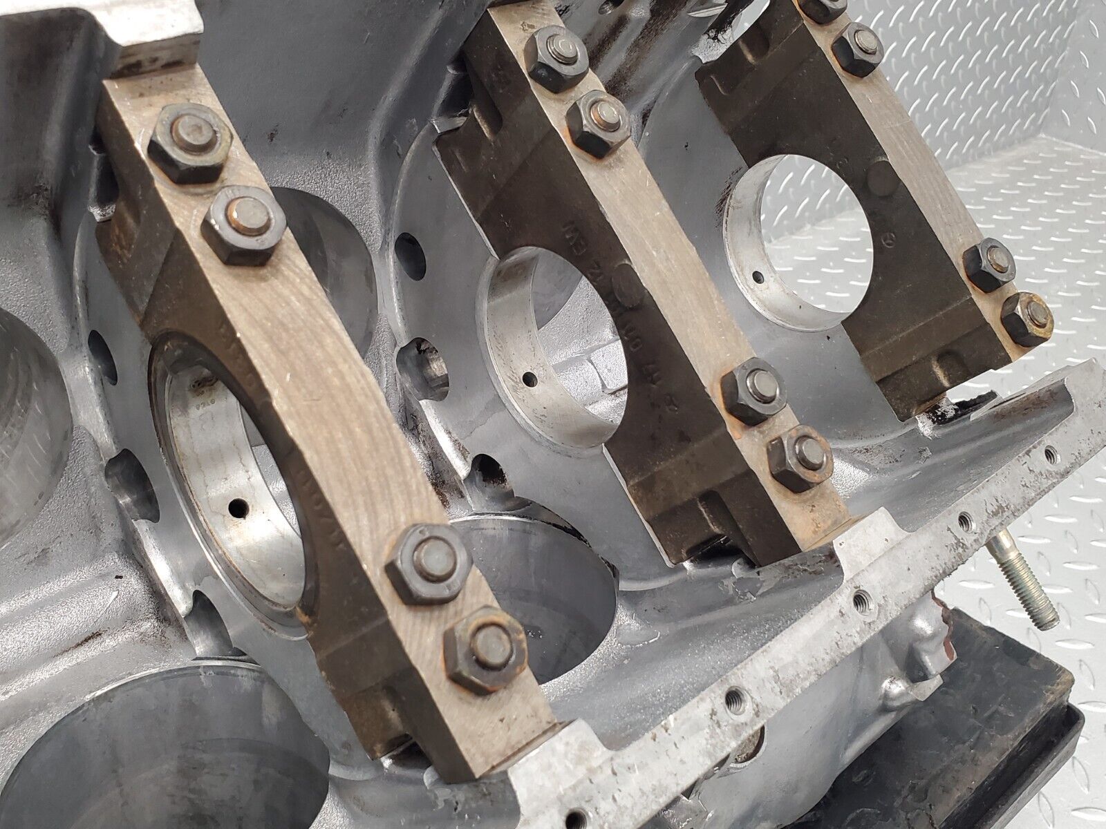 46291 Mercedes-Benz W126 420SE Engine Block 116.695 1160112901