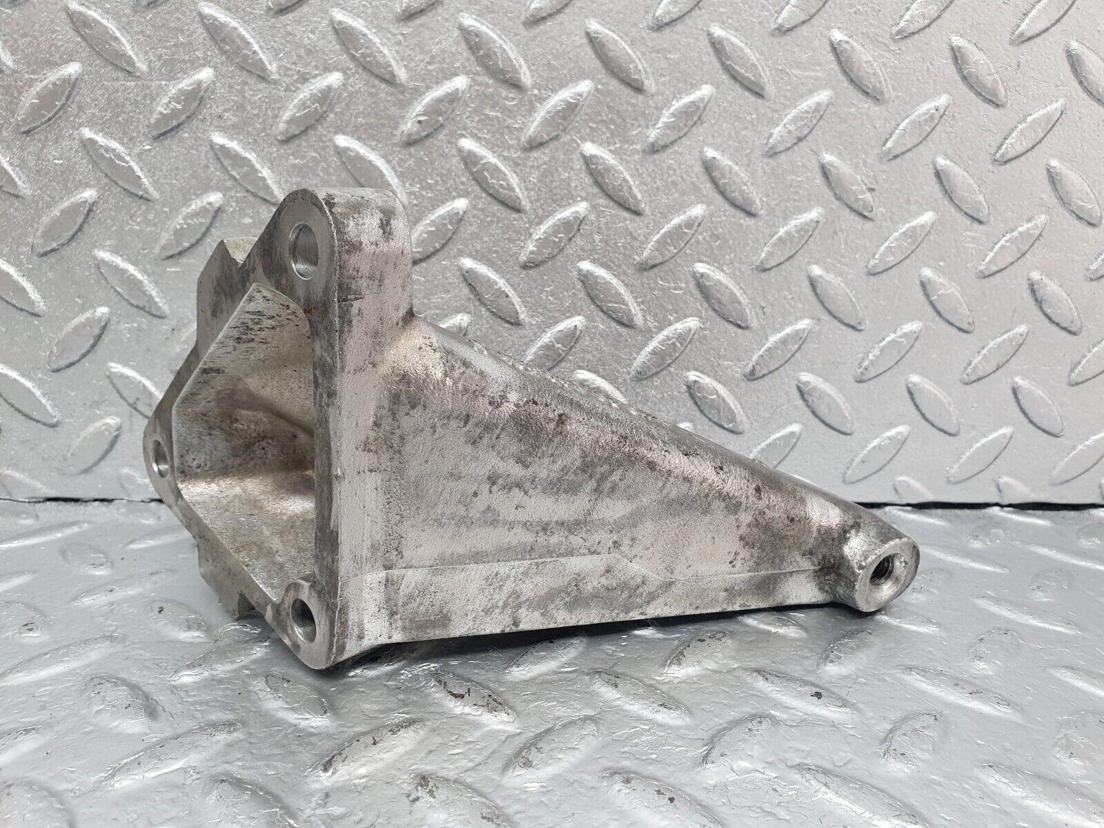 44012 Mercedes-Benz C123 230CE Coupe Engine Mount Bracket Left Side 1022230504