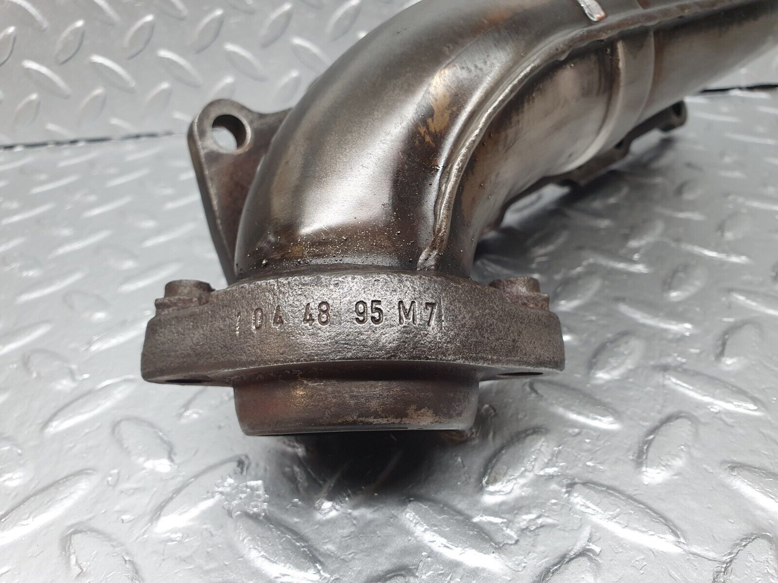 42561 Mercedes-Benz R129 320SL Coupe Exhaust Manifold Cylinder 4-6 1044895M7