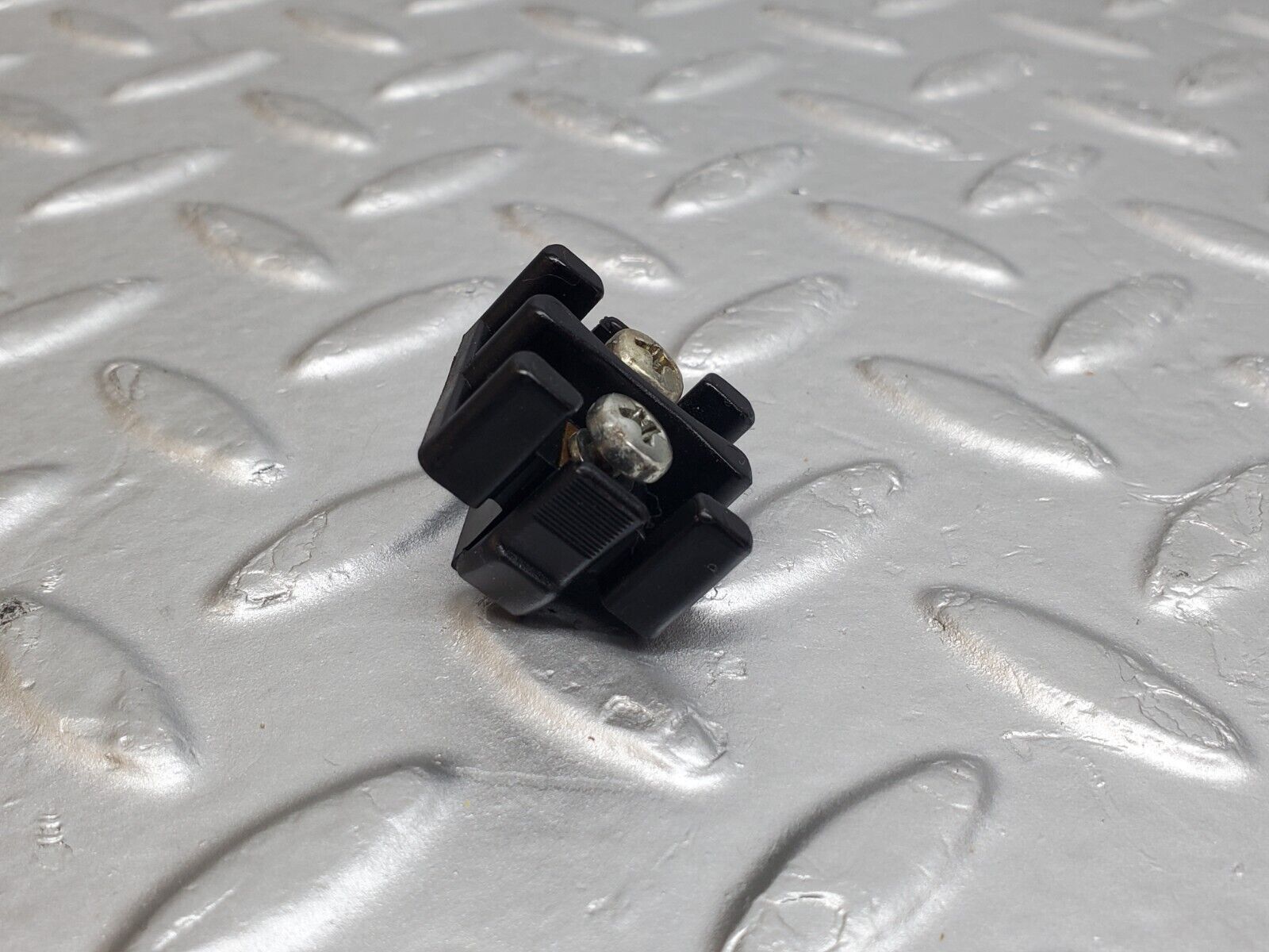 44719 Mercedes-Benz W124 220E Wiring Cable Junction 0005400269