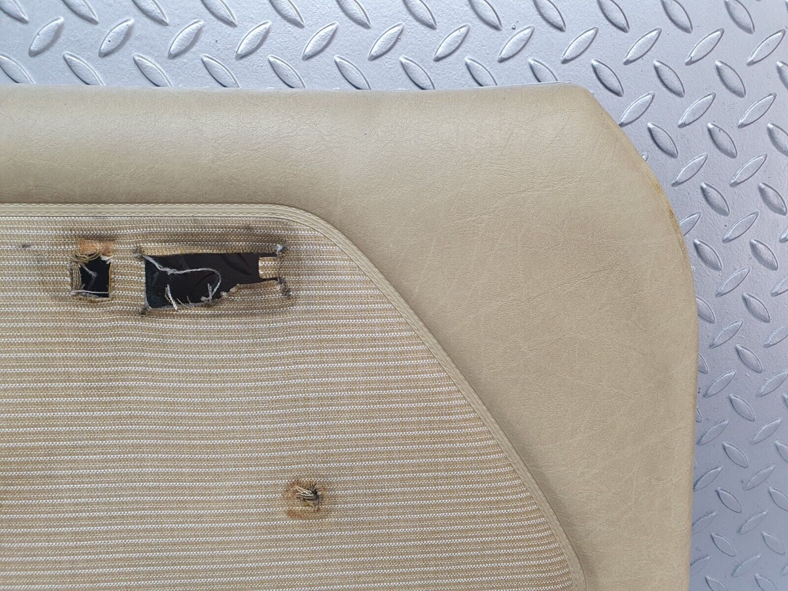 44050 Mercedes-Benz C123 230CE Coupe Left Door Card Beige