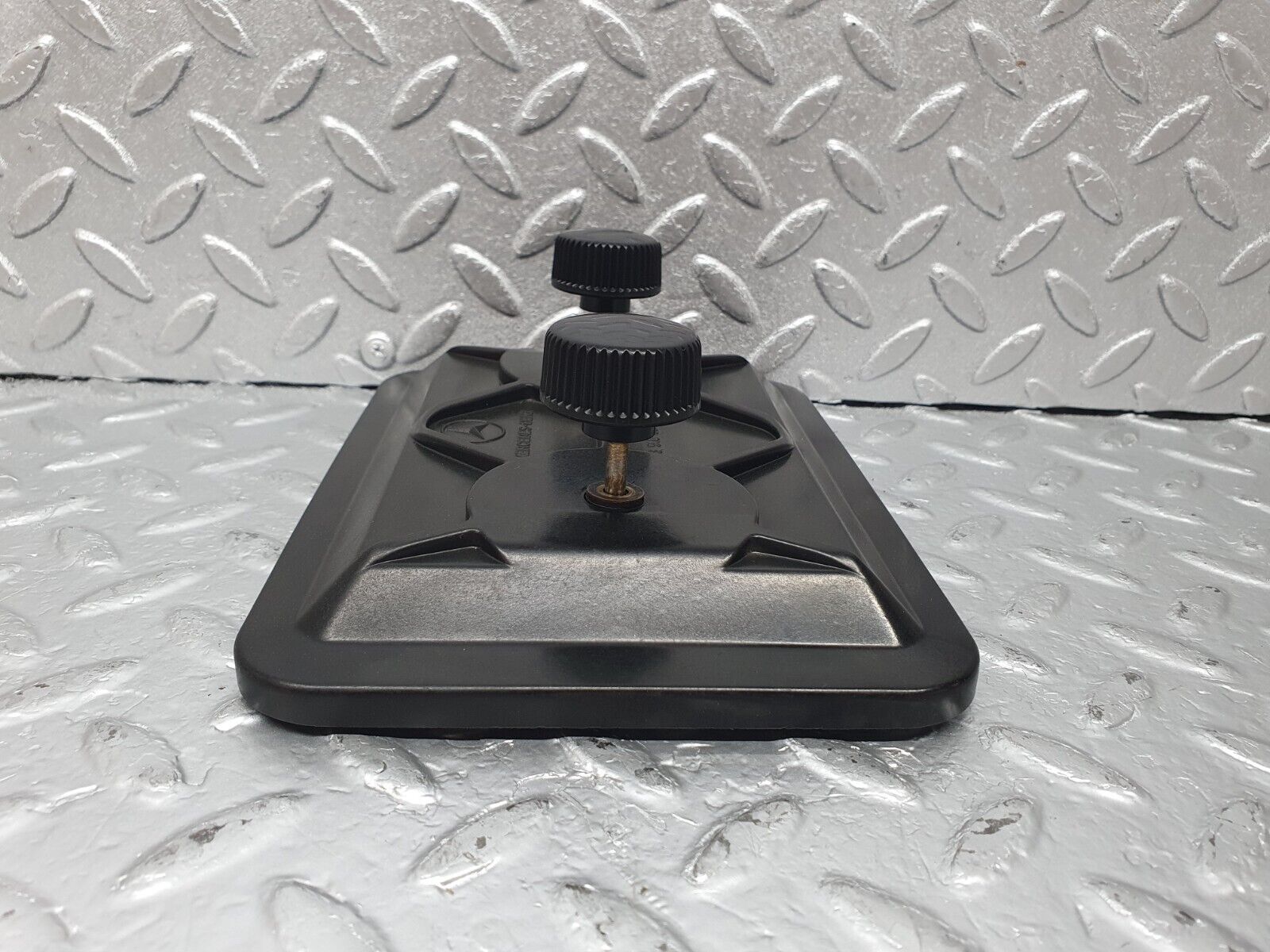 43908 Mercedes-Benz C123 230CE Coupe Fuse Box Cover Lid 1235400082 1235451000