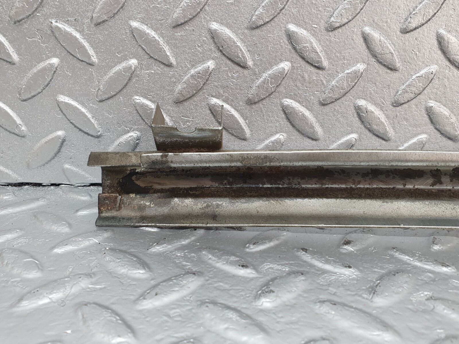 43196 Mercedes-Benz W108 280SE Rear Left Door Window Channel