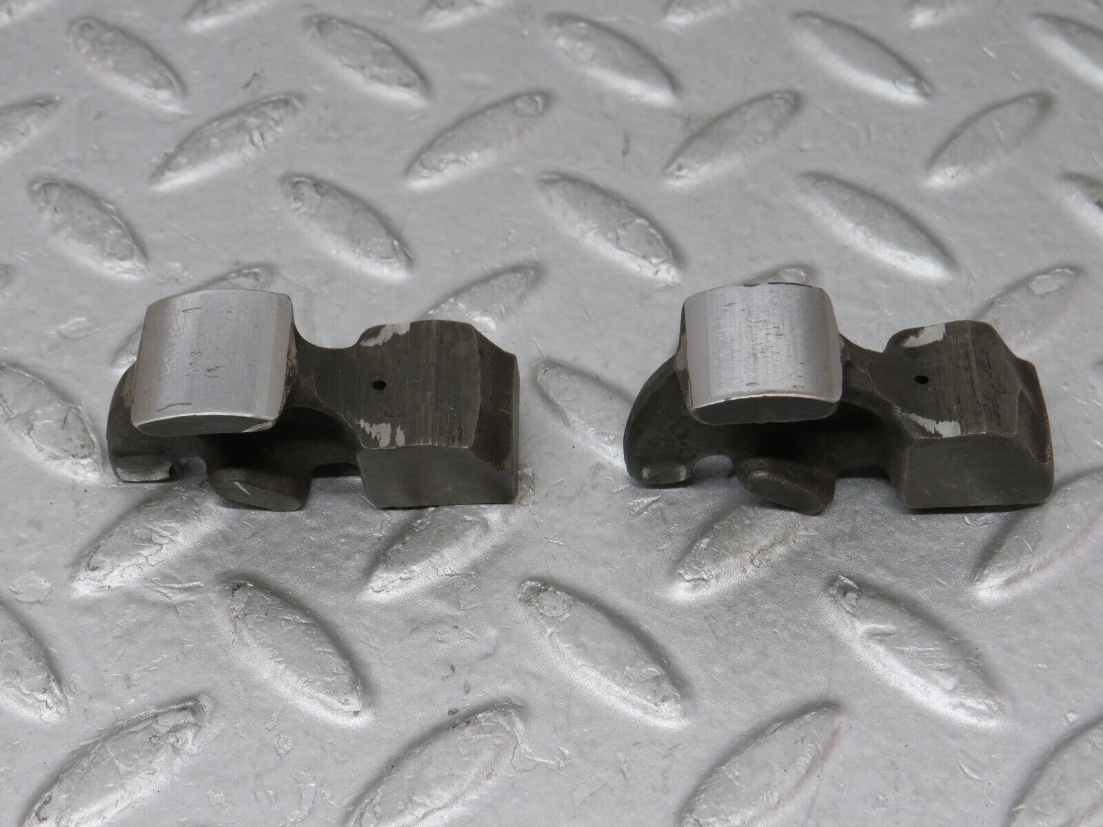 35640 Mercedes-Benz R107 280SL Valve Rocker Arm With Spring And Tappet