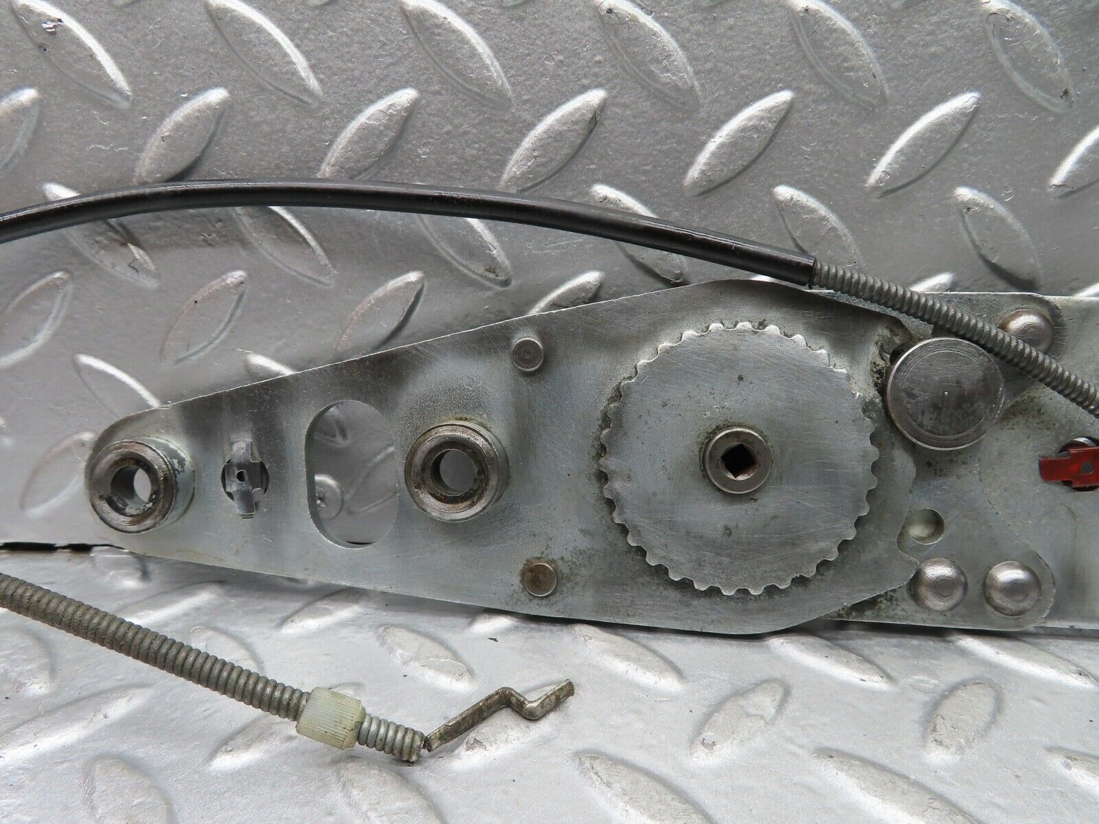 20553 Mercedes-Benz R107 450SL Front Right Seat Hinge 0009107585